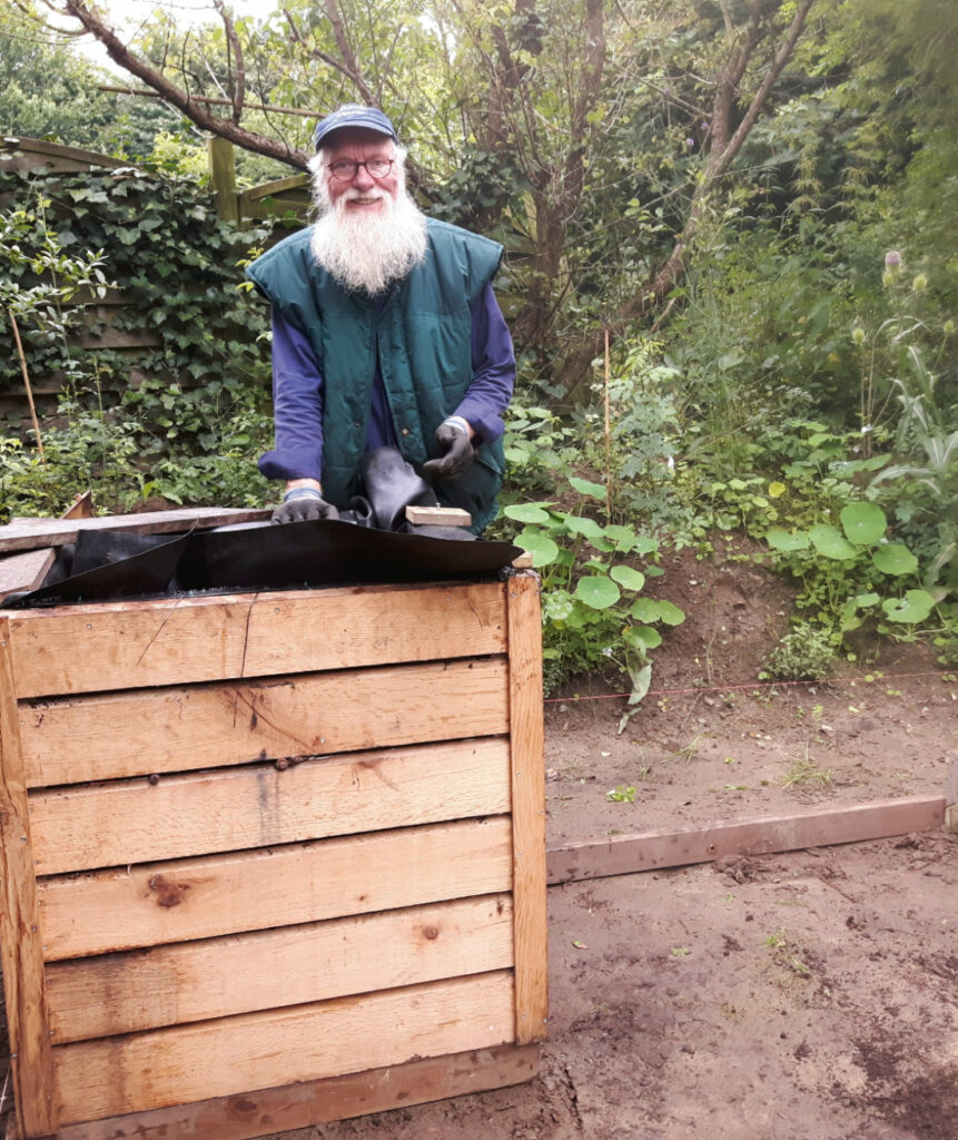 Hochbeet Gardening ist aktuell. Foto: Petra Schweim